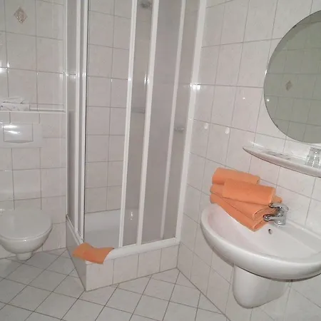 Westerwalder Hof Ξενοδοχείο 2*
