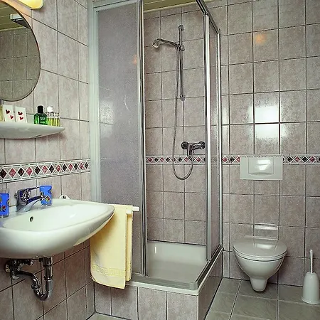 Westerwalder Hof 2*